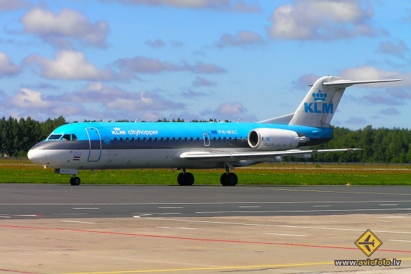Fokker 70 (F-28-0070)